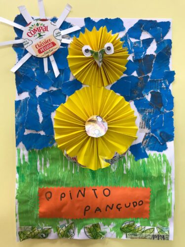 O Pinto Pançudo- Esta capa foi realizada com recortes da embalagens Tetrapak, com tintas, jornal e papel de lustro amarelo.